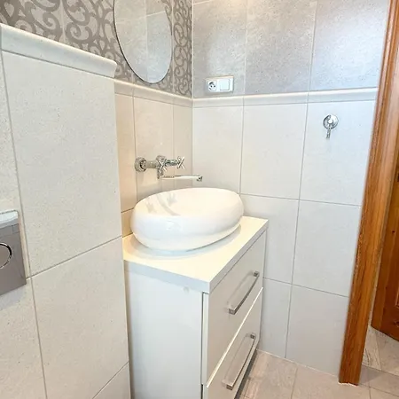 Uzdrowiskowe Zacisze By Libertarent Apartman *