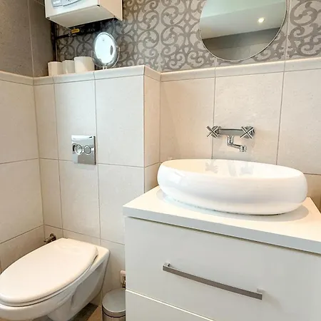 Uzdrowiskowe Zacisze By Libertarent Apartman Szczawno-Zdrój